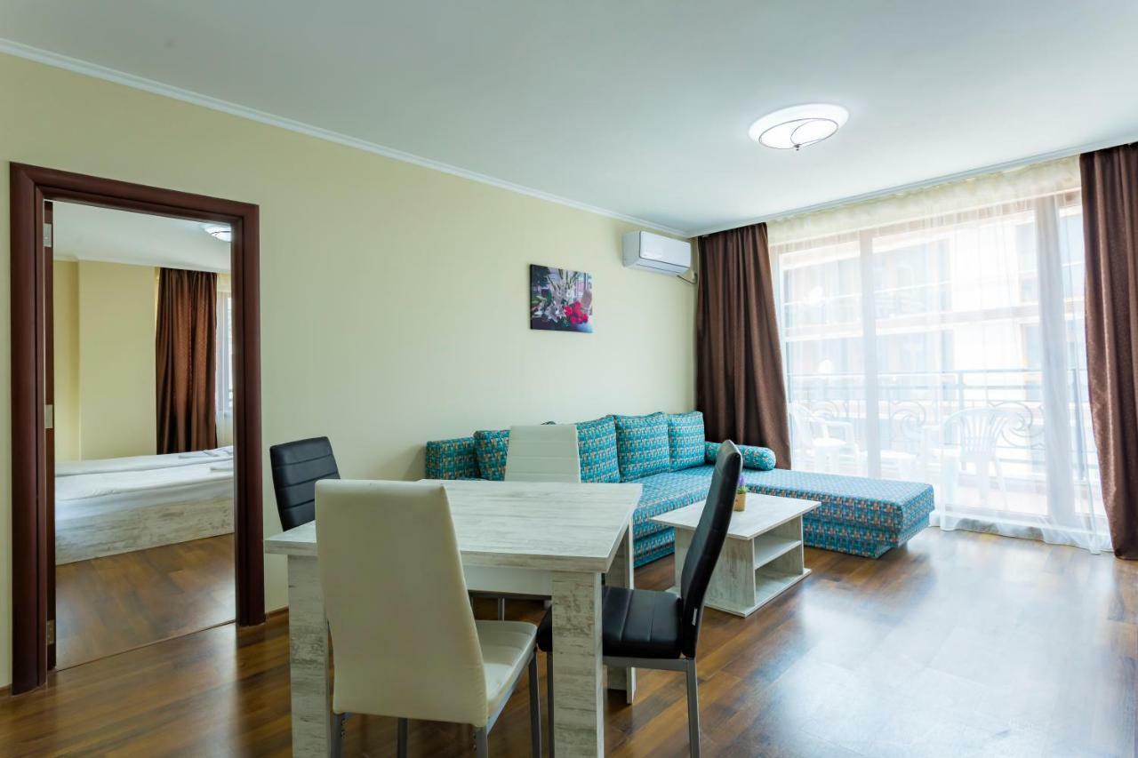 Rose Gardens Apart Hotel Pomorie Exteriör bild